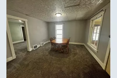 219 3rd Avenue SW, Pipestone, MN 56164 - Photo 2