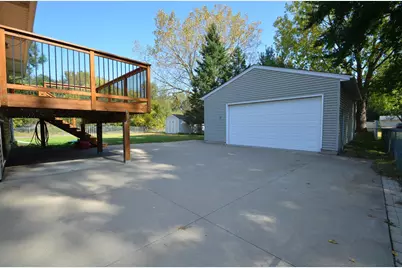 5040 Woodcrest Road, White Bear Lake, MN 55110 - Photo 28