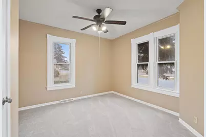 13046 Newell Avenue, Lindstrom, MN 55045 - Photo 8