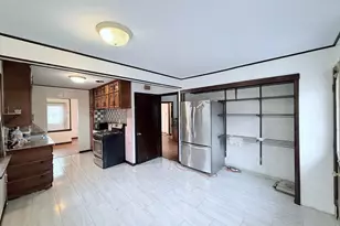 1569 Montana Ave E, Saint Paul, MN 55106 - Photo 6