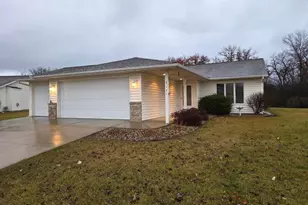 2171 McQuillan Ct SE, Rochester, MN 55904 - Photo 1
