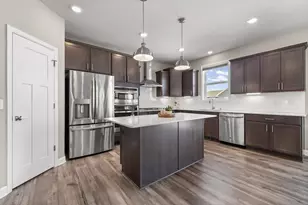 18053 Harlow Path, Lakeville, MN 55044 - Photo 2