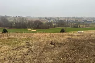 868 Golfview Ave, Zumbrota, MN 55992 - Photo 1