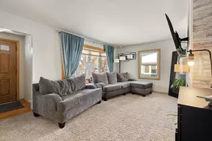 719 Truman Ave, Owatonna, MN 55060 - Photo 4