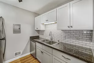 1713 Fulham St, Saint Paul, MN 55113 - Photo 12