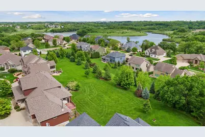 2304 Britwood Lane SW, Rochester, MN 55902 - Photo 2