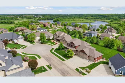 2304 Britwood Lane SW, Rochester, MN 55902 - Photo 4