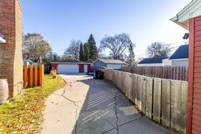 1410 14 1/2 Street S, Fargo,  58103 - Photo 4