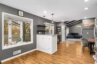 701 E 134th St, Burnsville, MN 55337 - Photo 12