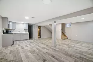 1201 6th St E, Saint Paul, MN 55106 - Photo 6