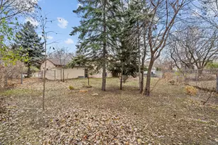 630 Hall Ln, Minneapolis, MN 55411 - Photo 6