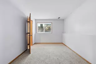 630 Hall Ln, Minneapolis, MN 55411 - Photo 8