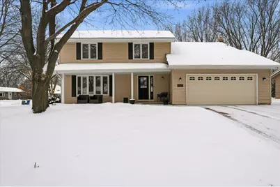 10155 Pilgrim Lane N, Maple Grove, MN 55369 - Photo 2