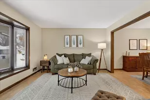 10155 Pilgrim Ln N, Maple Grove, MN 55369 - Photo 6