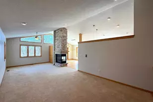 912 Aurora Cir, Red Wing, MN 55066 - Photo 4