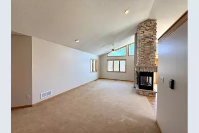 912 Aurora Circle, Red Wing, MN 55066 - Photo 10