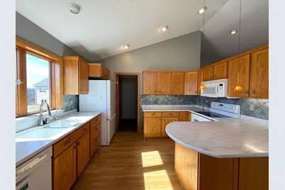 912 Aurora Circle, Red Wing, MN 55066 - Photo 16