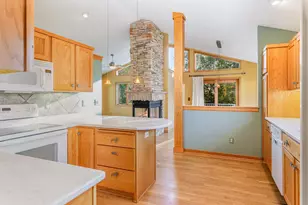 912 Aurora Cir, Red Wing, MN 55066 - Photo 12