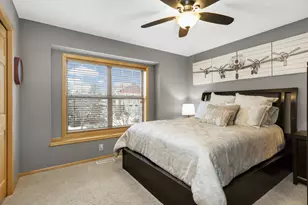 3190 Frontier Dr, Woodbury, MN 55129 - Photo 16