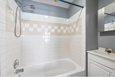 387 Jenks Avenue, Saint Paul, MN 55130 - Photo 14