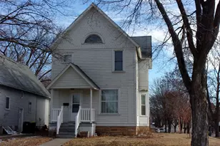 231 S Prairie Ave, Fairmont, MN 56031 - Photo 2