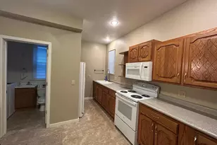 231 S Prairie Ave, Fairmont, MN 56031 - Photo 4