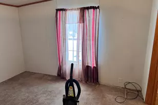 516 Main St W, Hinckley, MN 55037 - Photo 10