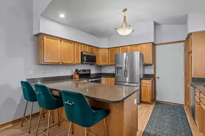 824 Winterberry Drive, Woodbury, MN 55125 - Photo 14