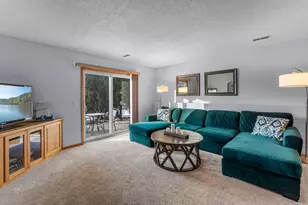 824 Winterberry Dr, Woodbury, MN 55125 - Photo 20