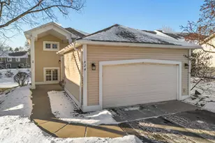 824 Winterberry Dr, Woodbury, MN 55125 - Photo 1