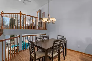 824 Winterberry Dr, Woodbury, MN 55125 - Photo 12