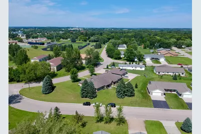 300 10th Avenue SE #101, Pelican Rapids, MN 56572 - Photo 4