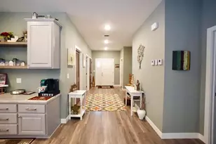 204 Pine St SW, New London, MN 56273 - Photo 12