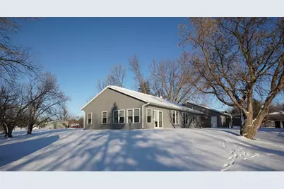 204 Pine Street SW, New London, MN 56273 - Photo 6