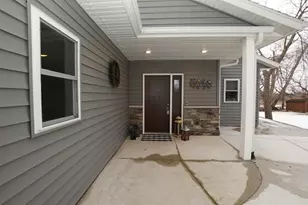 204 Pine St SW, New London, MN 56273 - Photo 34
