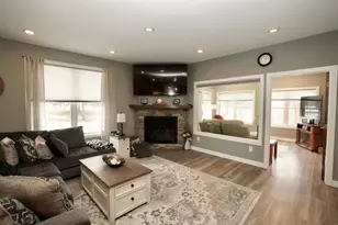 204 Pine St SW, New London, MN 56273 - Photo 16