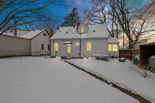 1926 Flandrau Street N, Maplewood, MN 55109 - Photo 2