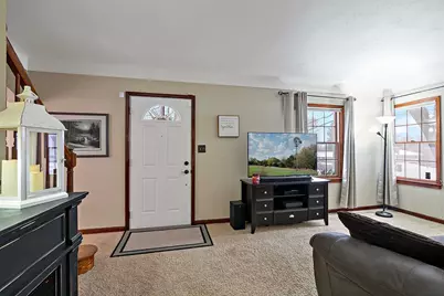 1926 Flandrau Street N, Maplewood, MN 55109 - Photo 4