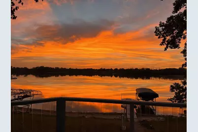 5325 Twin Lake Boulevard E, Brooklyn Center, MN 55429 - Photo 2