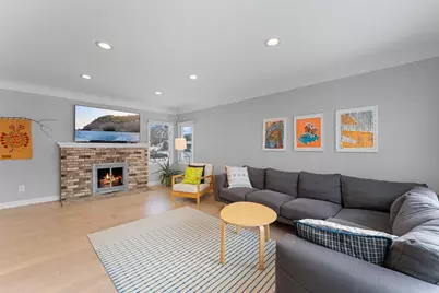 5325 Twin Lake Boulevard E, Brooklyn Center, MN 55429 - Photo 10