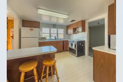 519 Pershing Avenue SE, Bemidji, MN 56601 - Photo 6