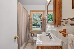 8549 Russell Ave S, Bloomington, MN 55431 - Photo 16