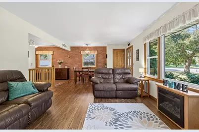 8549 Russell Avenue S, Bloomington, MN 55431 - Photo 4