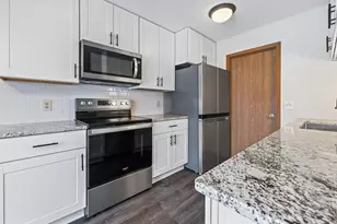 9439 176th St W, Lakeville, MN 55044 - Photo 8