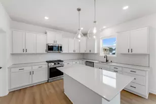 7530 Upper 42nd St N, Oakdale, MN 55128 - Photo 2