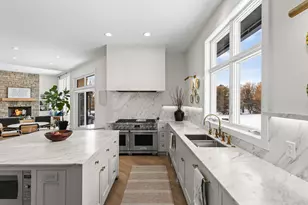 2125 Carriage Ln, Wayzata, MN 55391 - Photo 10