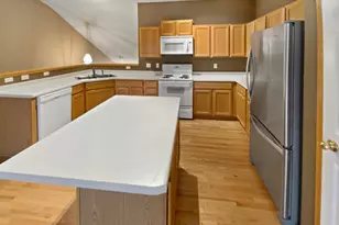 15312 Flower Way, Apple Valley, MN 55124 - Photo 2