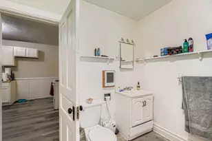 849 6th St E, Saint Paul, MN 55106 - Photo 12