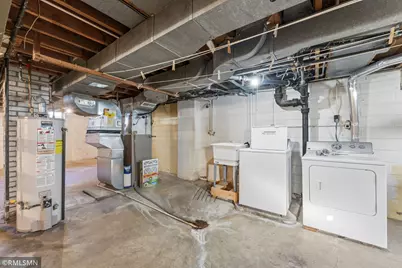 2061 Arlington Avenue E, Saint Paul, MN 55119 - Photo 18