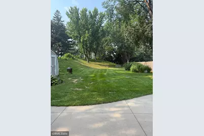 2061 Arlington Avenue E, Saint Paul, MN 55119 - Photo 4